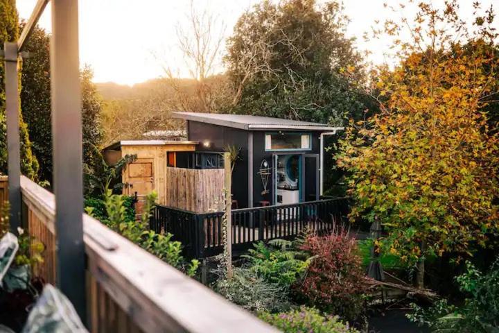 Starry Nights Cabin Fever Waikino Exterior foto