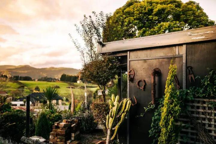 Starry Nights Cabin Fever Waikino Exterior foto